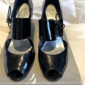 Ann Taylor Rachael Cut-Out Oxford, peep toe black patent as 8